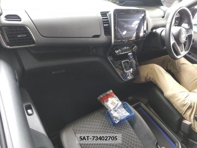 Nissan SERENA 2021-03 8071804-2