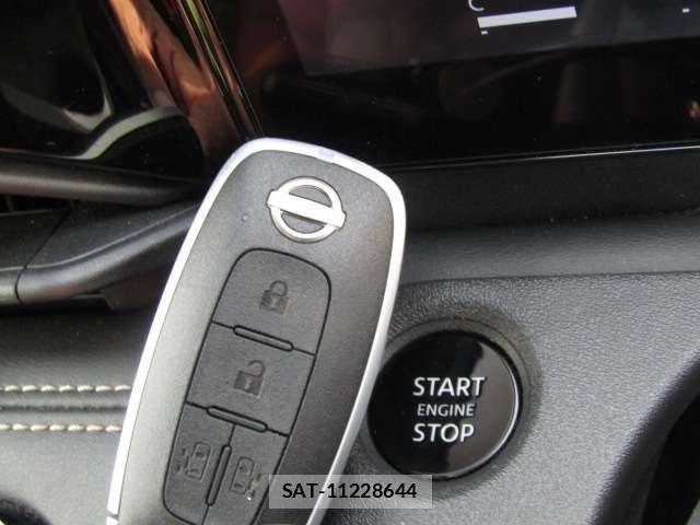 Nissan SERENA 2023-06 8072102-1