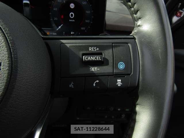 Nissan SERENA 2023-06 8072102-17