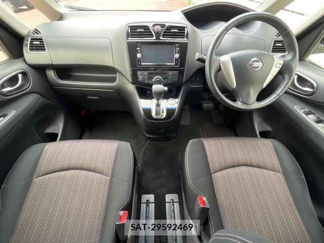 Nissan SERENA 2016-07 8072372-1