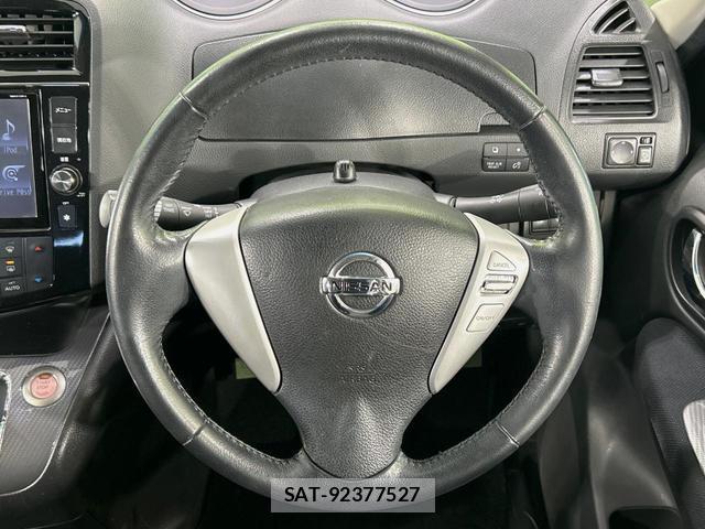 Nissan SERENA 2014-01 8072388-11