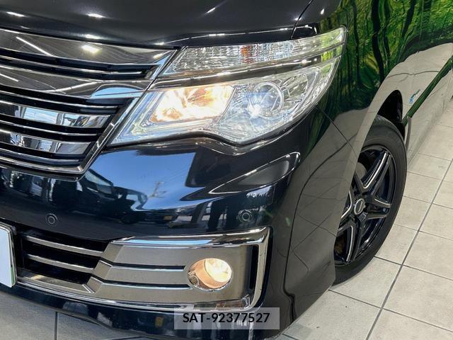 Nissan SERENA 2014-01 8072388-12