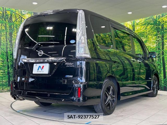 Nissan SERENA 2014-01 8072388-17