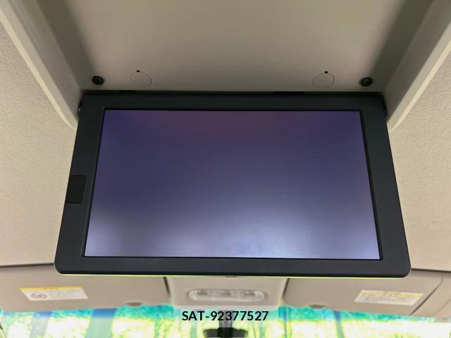 Nissan SERENA 2014-01 8072388-4