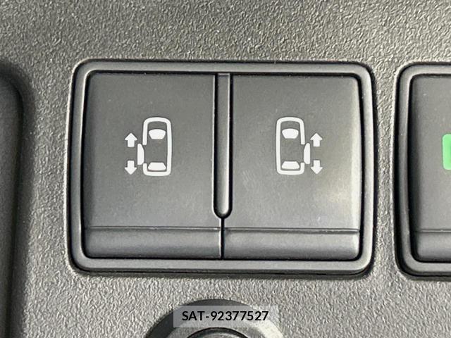 Nissan SERENA 2014-01 8072388-6