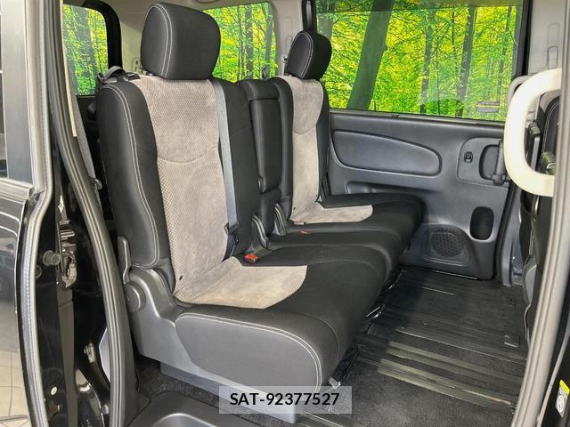 Nissan SERENA 2014-01 8072388-8