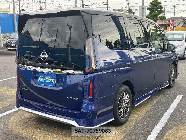 Nissan SERENA 2023-07 8072520-3
