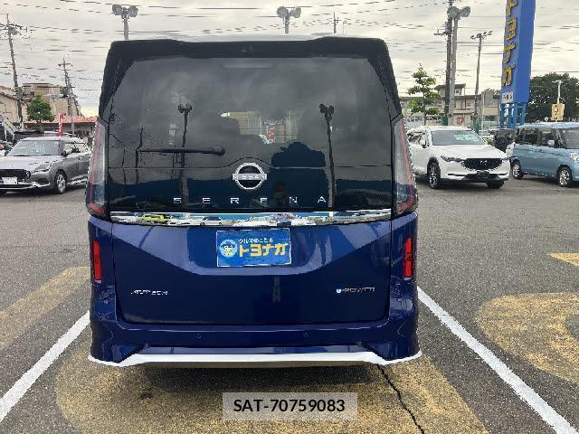 Nissan SERENA 2023-07 8072520-4