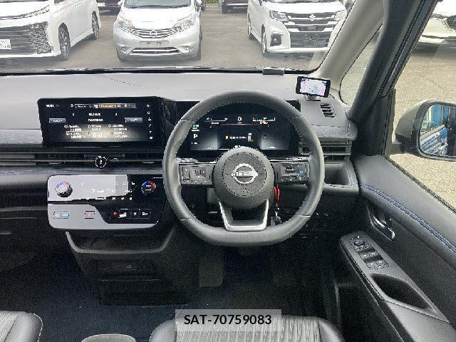 Nissan SERENA 2023-07 8072520-9