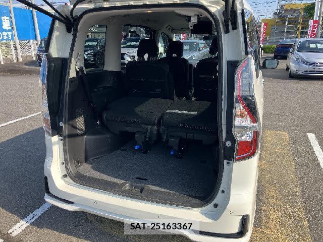 Nissan SERENA 2019-10 8072522-6