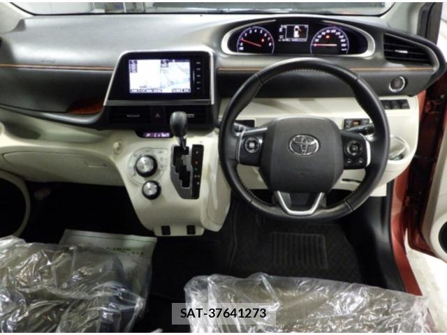 Toyota SIENTA 2016-03 8070894-2