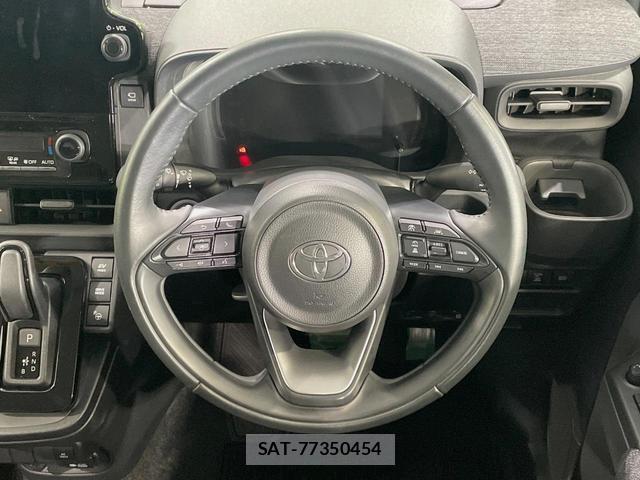 Toyota SIENTA 2024-02 8071085-11