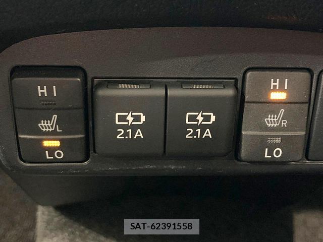 Toyota SIENTA 2020-07 8071284-6