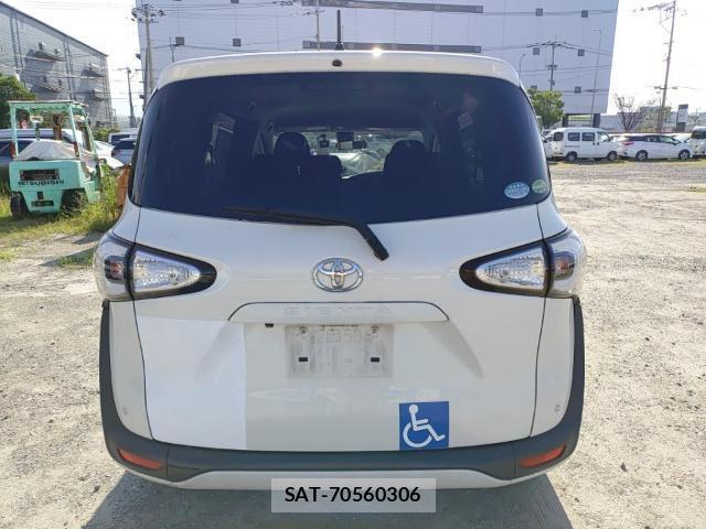 Toyota SIENTA 2016-07 8071362-1