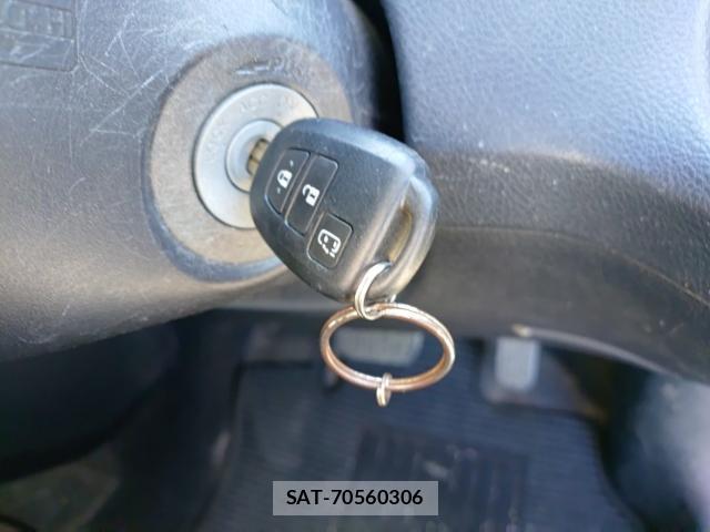 Toyota SIENTA 2016-07 8071362-14