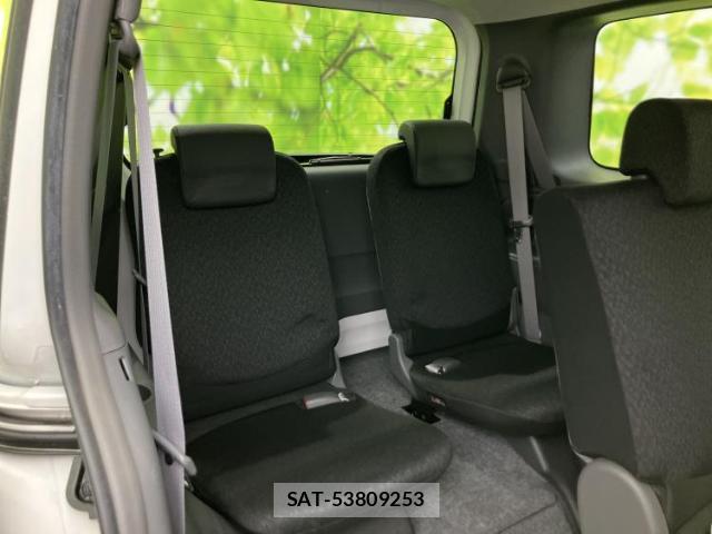 Toyota SIENTA 2011-10 8071387-5