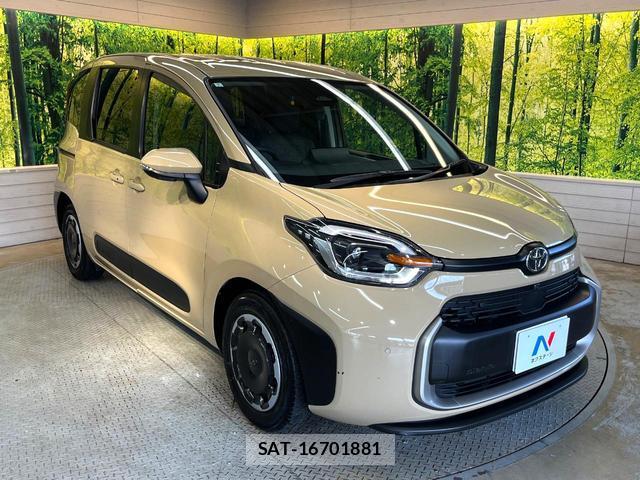 Toyota SIENTA 2024-03 8071435-15