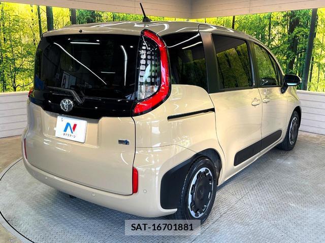 Toyota SIENTA 2024-03 8071435-16