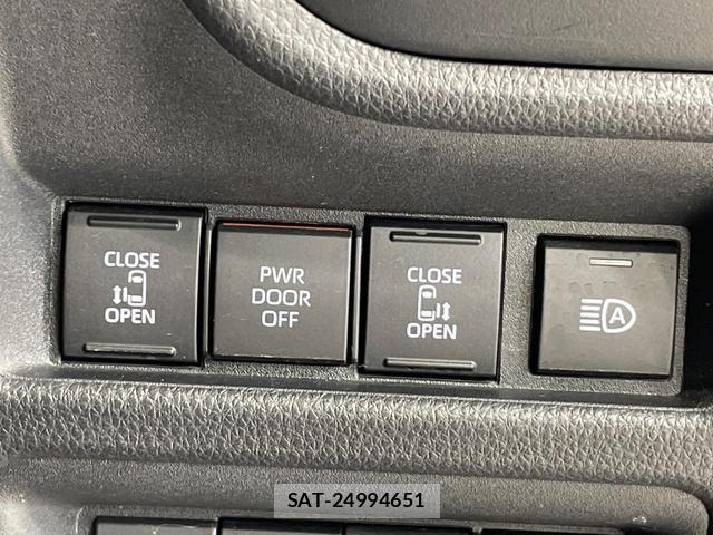 Toyota SIENTA 2023-04 8071449-2