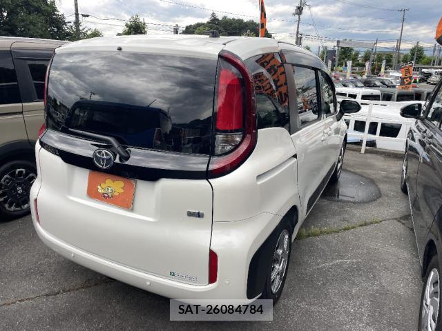 Toyota SIENTA 2023-05 8071477-1
