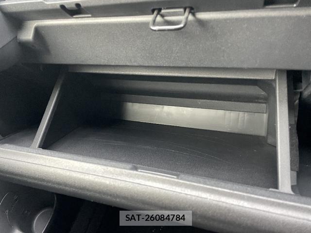 Toyota SIENTA 2023-05 8071477-15