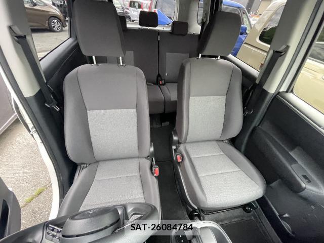 Toyota SIENTA 2023-05 8071477-3