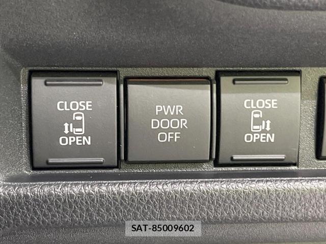 Toyota SIENTA 2023-07 8071489-5
