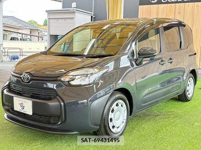 Toyota SIENTA 2023-03 8071686-13