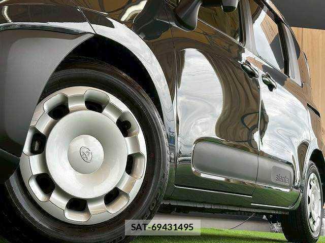 Toyota SIENTA 2023-03 8071686-18