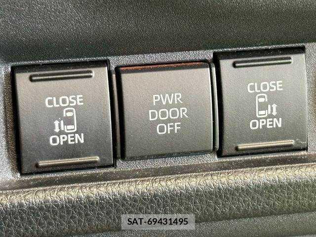 Toyota SIENTA 2023-03 8071686-9