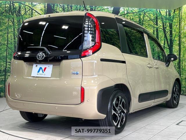 Toyota SIENTA 2023-05 8071721-16