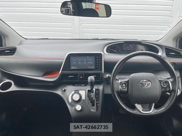 Toyota SIENTA 2016-10 8071735-1
