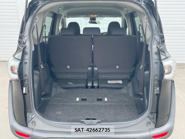 Toyota SIENTA 2016-10 8071735-10