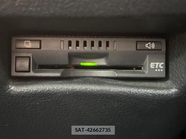 Toyota SIENTA 2016-10 8071735-6