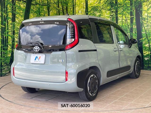 Toyota SIENTA 2023-09 8071991-18
