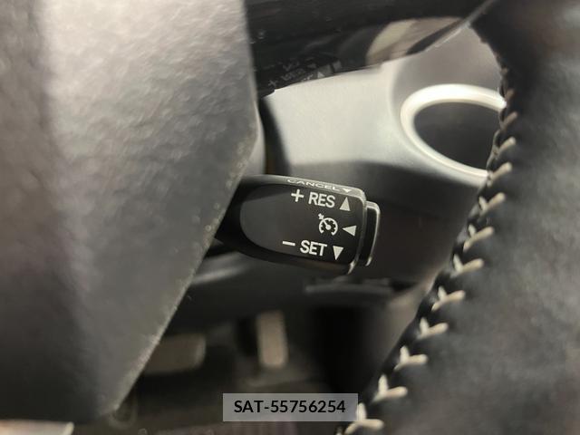 Toyota SIENTA 2020-03 8072072-11
