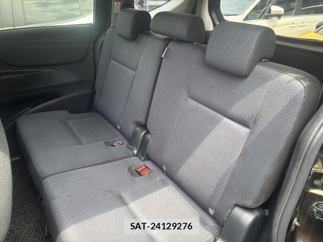 Toyota SIENTA 2016-06 8072112-6