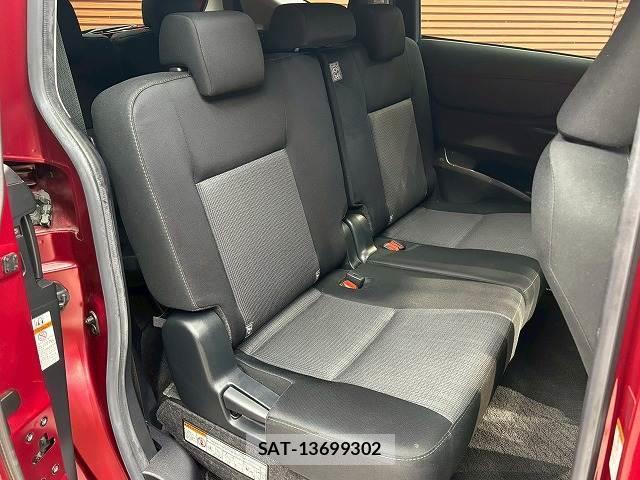 Toyota SIENTA 2021-09 8072369-11