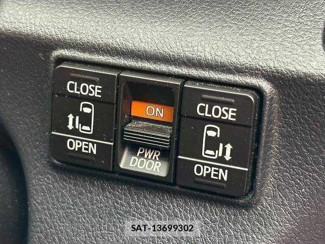 Toyota SIENTA 2021-09 8072369-5