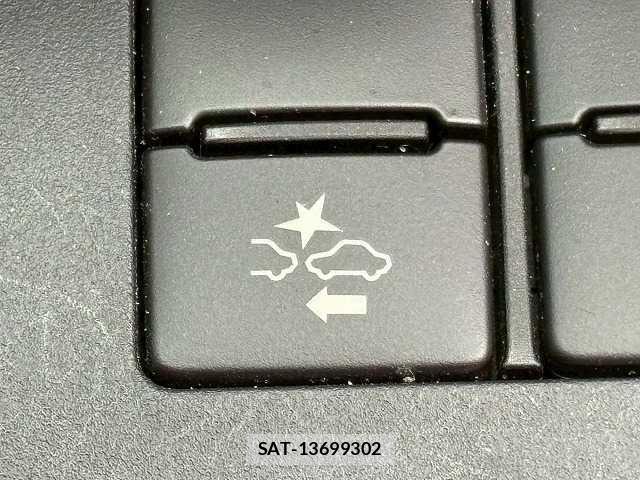 Toyota SIENTA 2021-09 8072369-8
