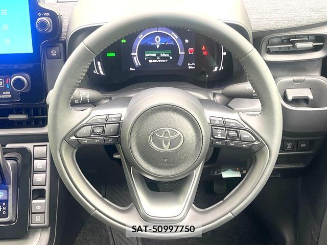Toyota SIENTA 2026-03 8072409-11