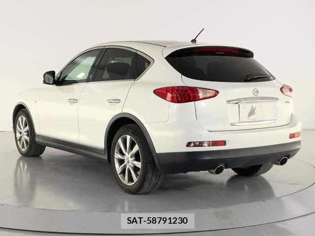 Nissan SKYLINE CROSSOVER 2013-07 8072248-4
