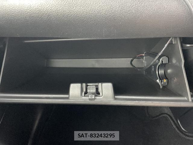Suzuki SOLIO 2016-03 8071476-14