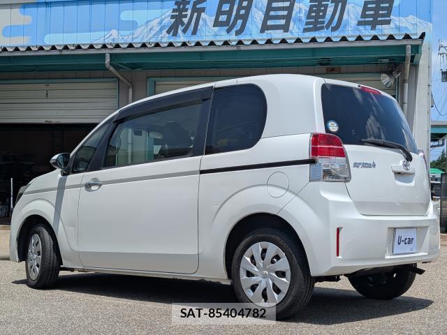Toyota SPADE 2012-09 8072473-15