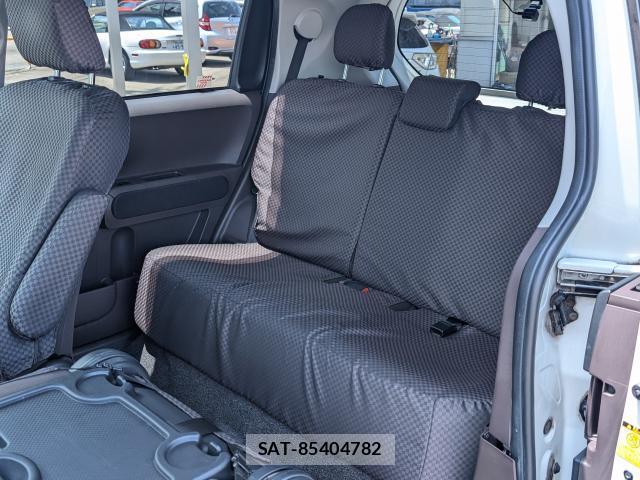 Toyota SPADE 2012-09 8072473-19