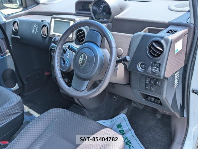 Toyota SPADE 2012-09 8072473-2