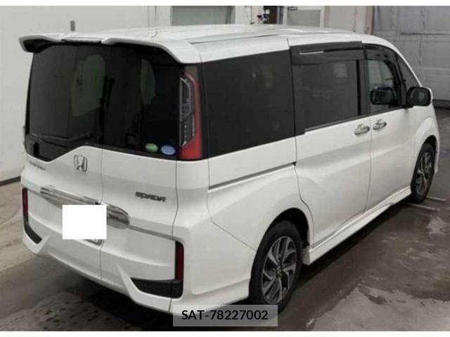 Honda e 2015-12 8071776-1