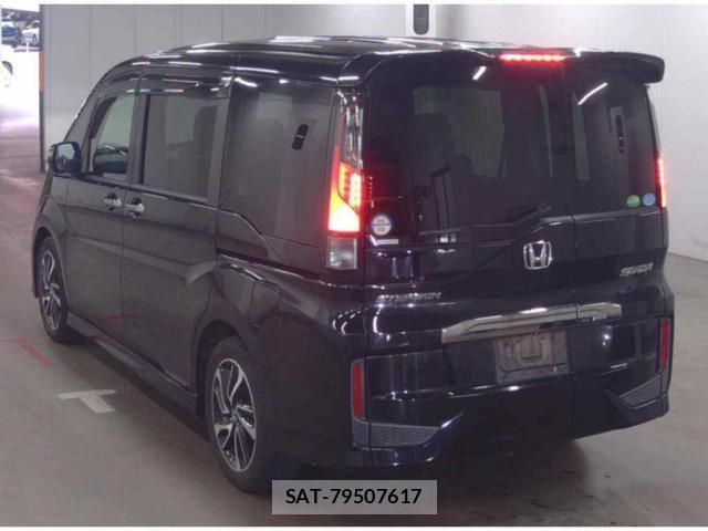 Honda e 2015-06 8071798-1
