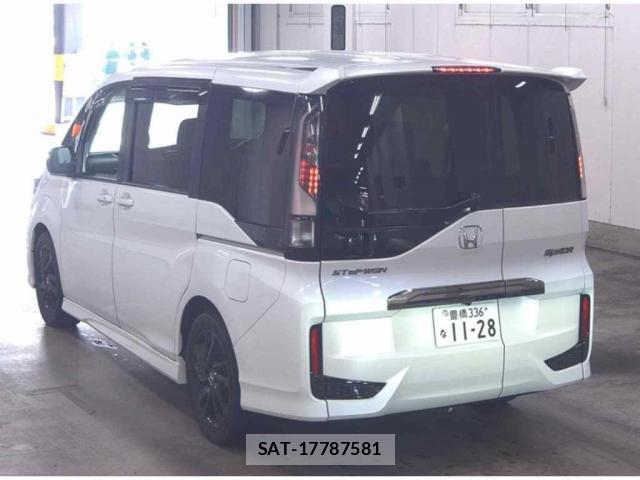 Honda e 2019-08 8071805-1