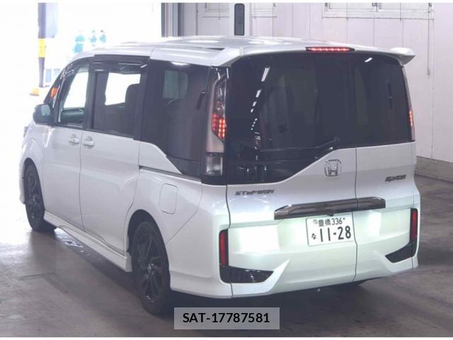 Honda e 2019-08 8071805-4